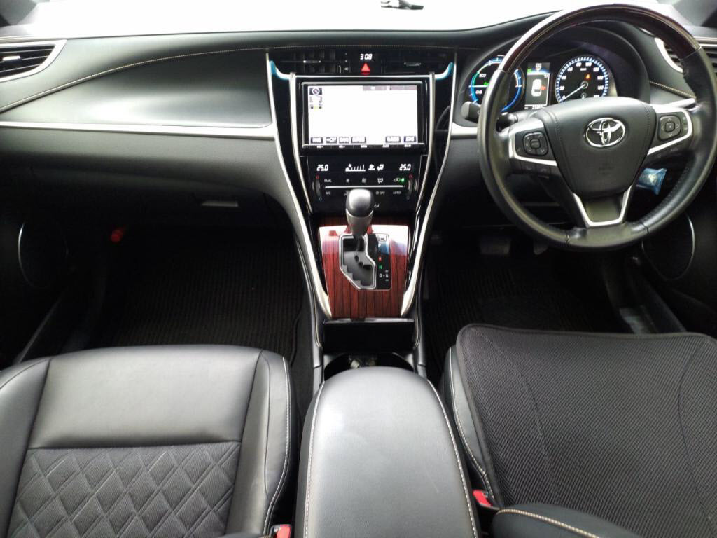 ハリアーハイブリッドプレミアムの写真 3