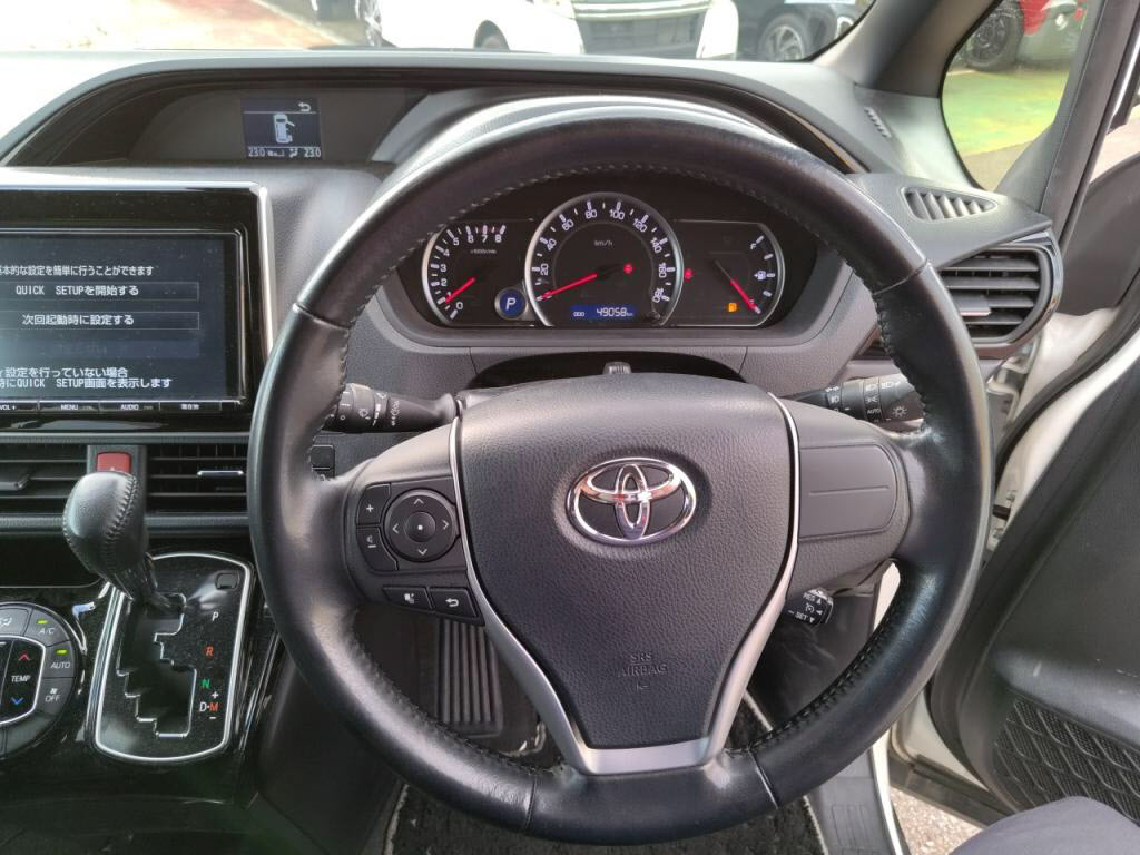 ノアSiダブルバイビーの写真 14