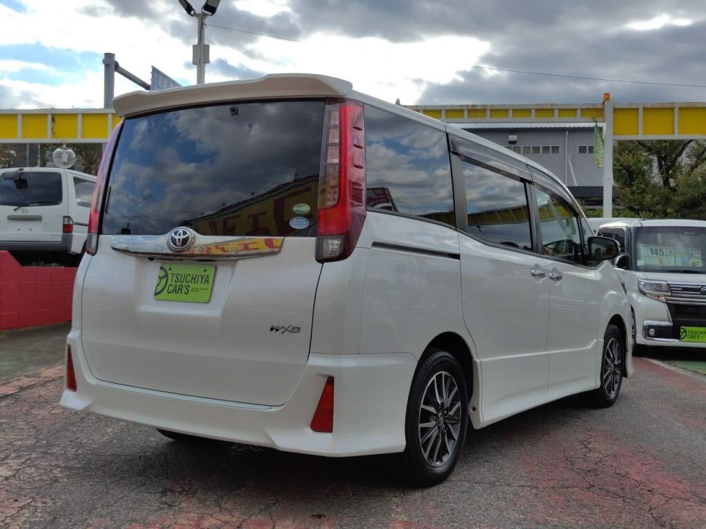 ノアSiダブルバイビーの写真 2