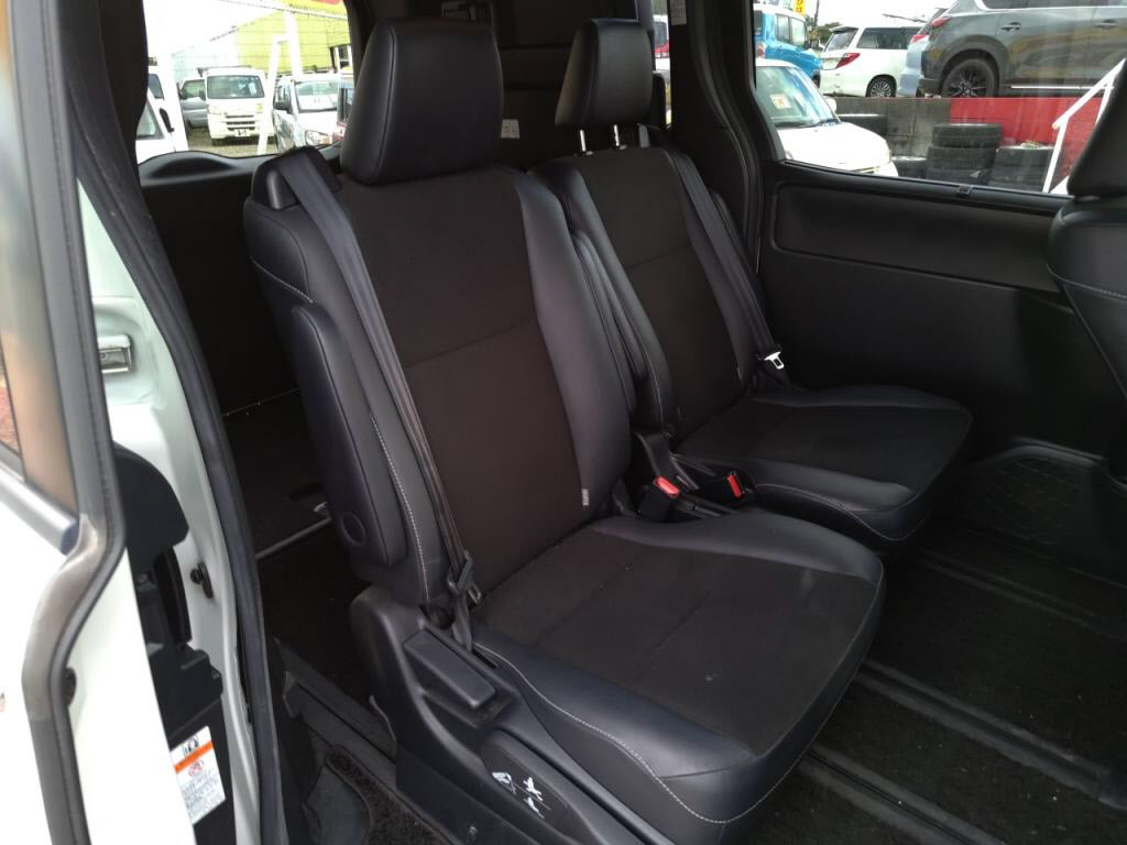 ノアSiダブルバイビーの写真 21