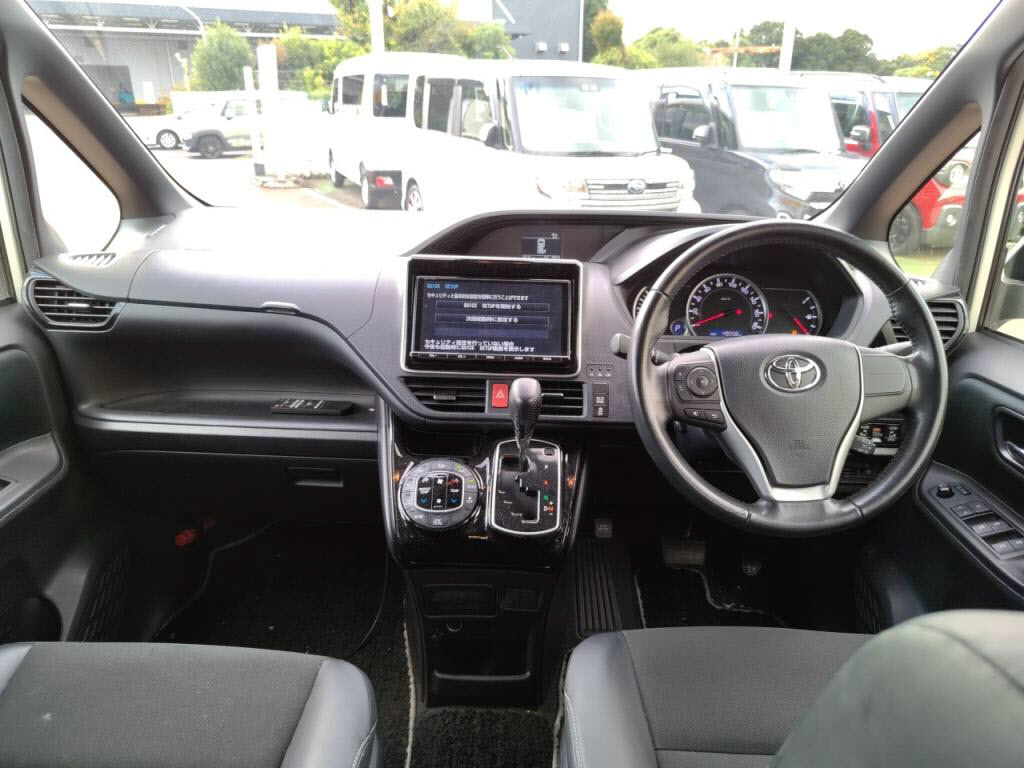 ノアSiダブルバイビーの写真 3