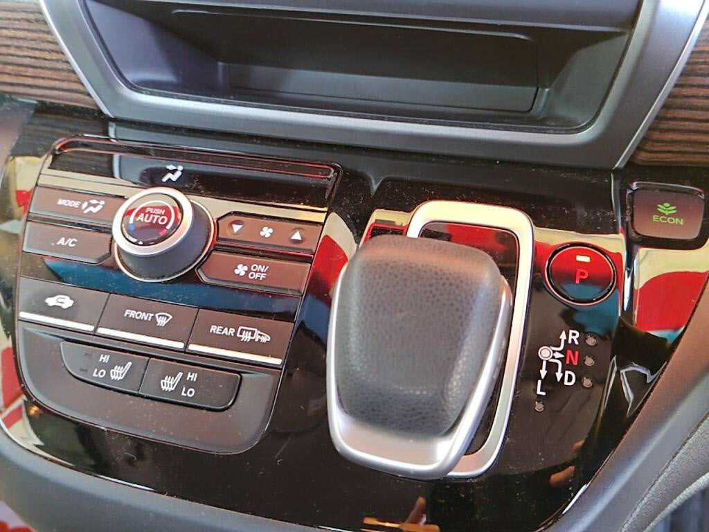 フリードハイブリッドハイブリッドクロスターの写真 16