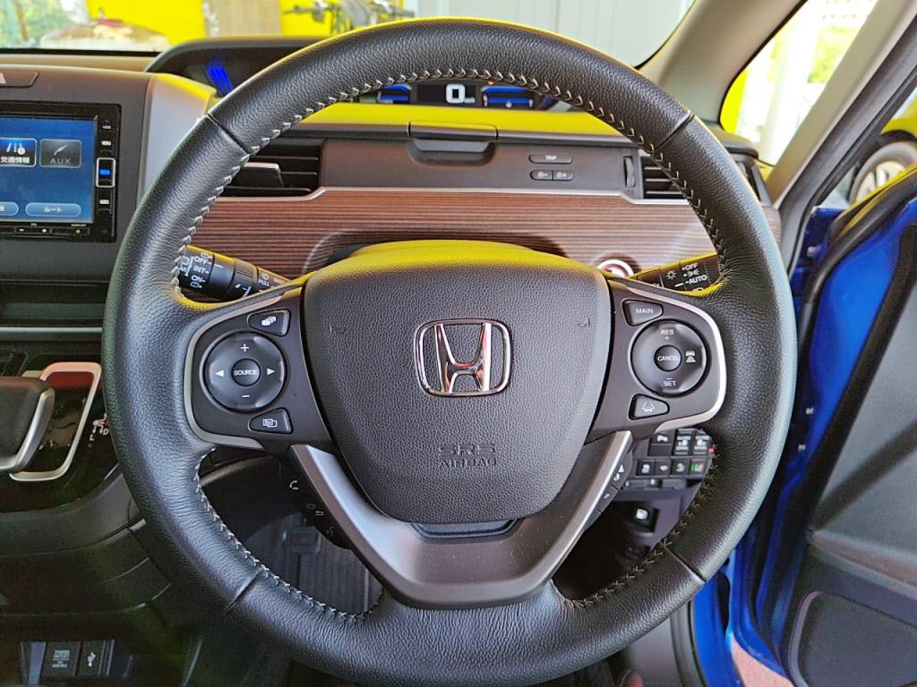 フリードハイブリッドハイブリッドクロスターの写真 17