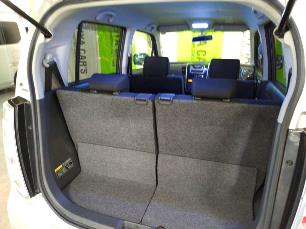 ワゴンＲスティングレーＸの写真 25