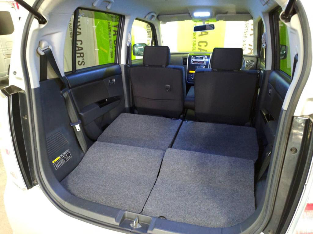 ワゴンＲスティングレーＸの写真 27