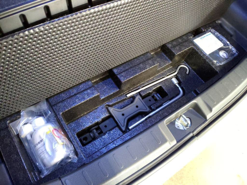 ワゴンＲスティングレーＸの写真 30