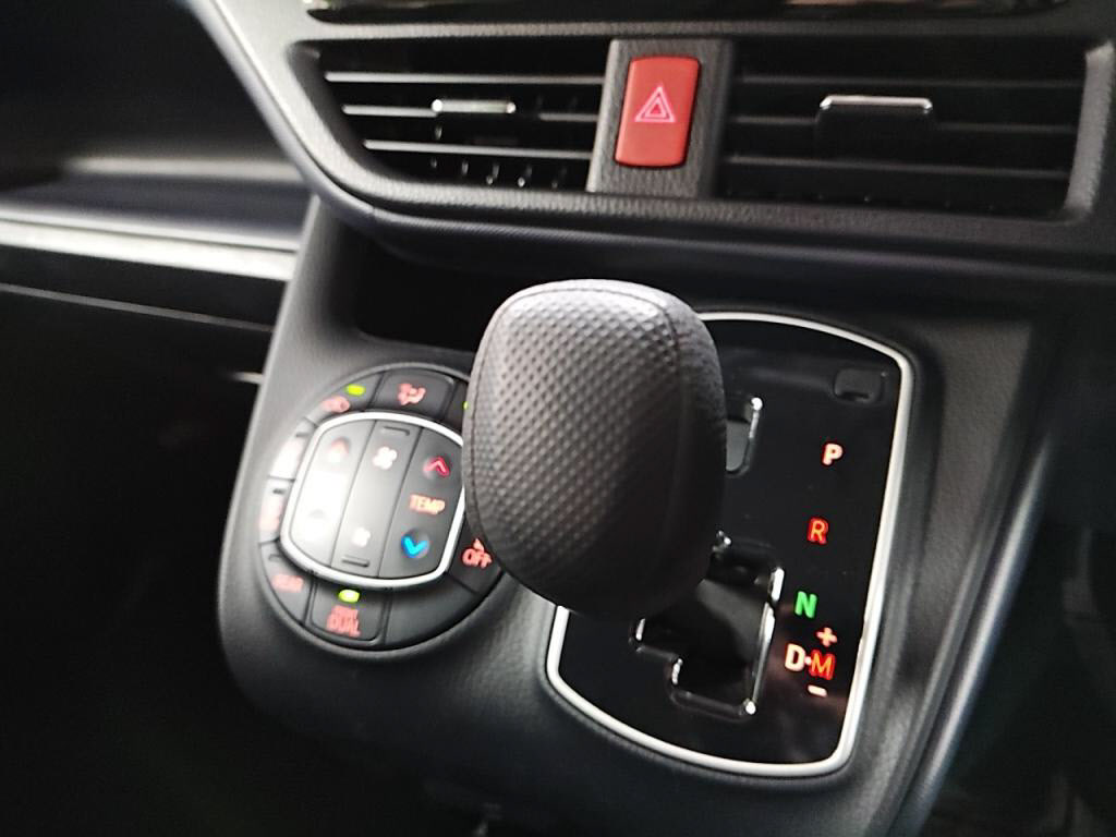 ヴォクシーＸ＿Ｃパッケージの写真 17