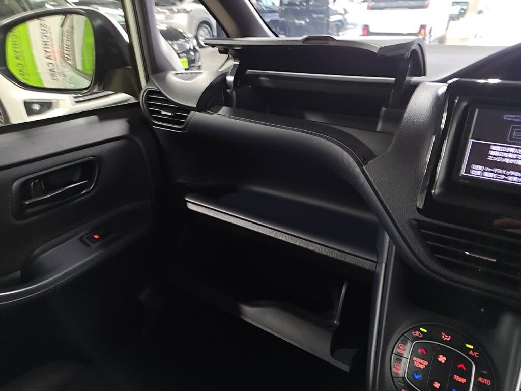 ヴォクシーＸ＿Ｃパッケージの写真 20