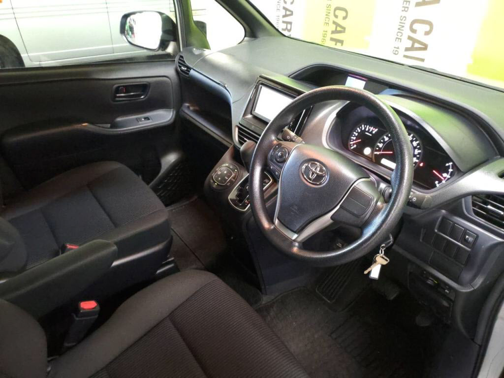 ヴォクシーＸ＿Ｃパッケージの写真 3