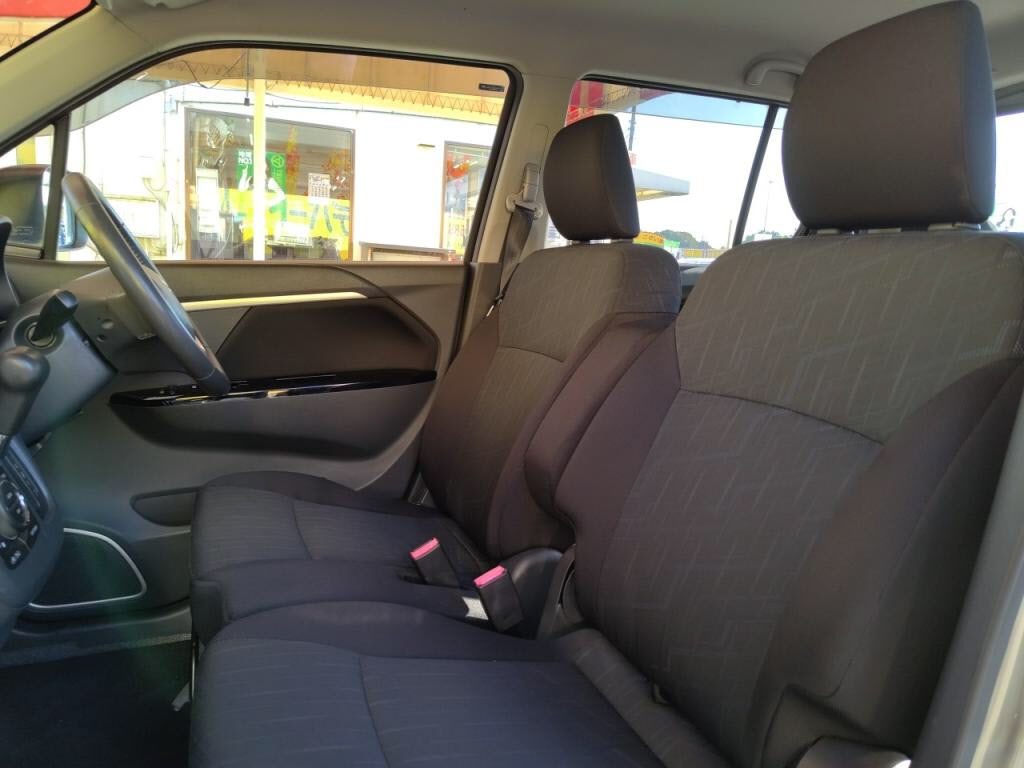 ワゴンＲスティングレーＸの写真 22