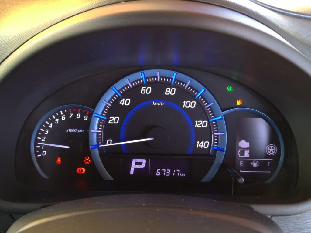 ワゴンＲスティングレーＸの写真 29