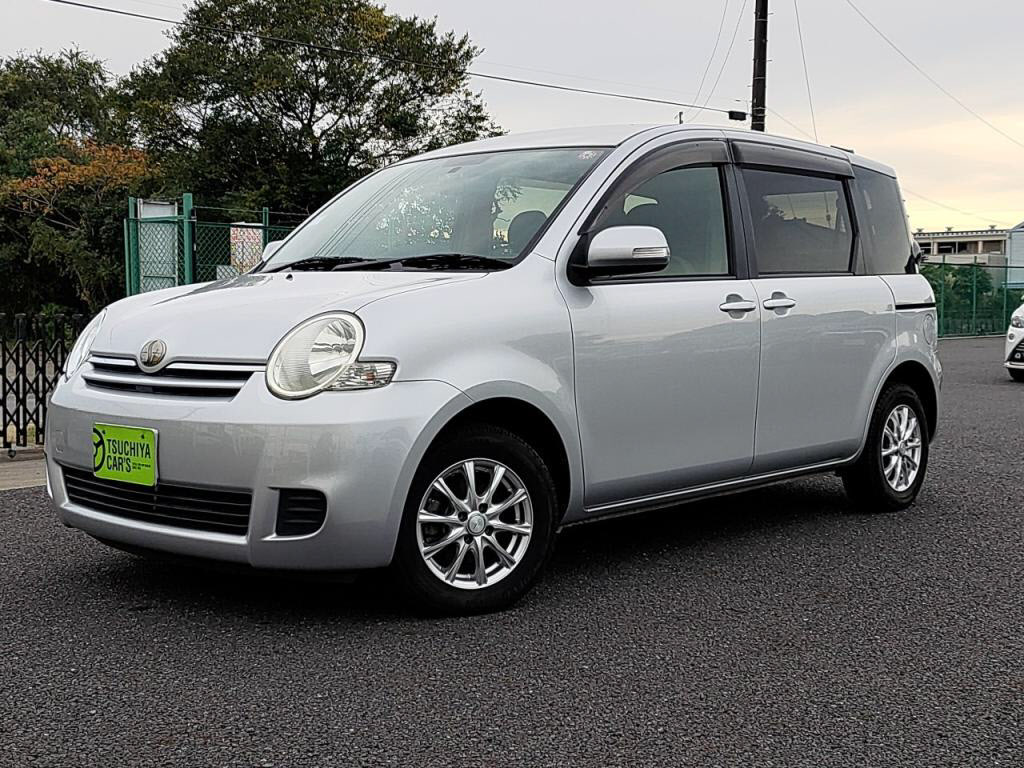 トヨタ　シエンタ　Ｘリミテッド