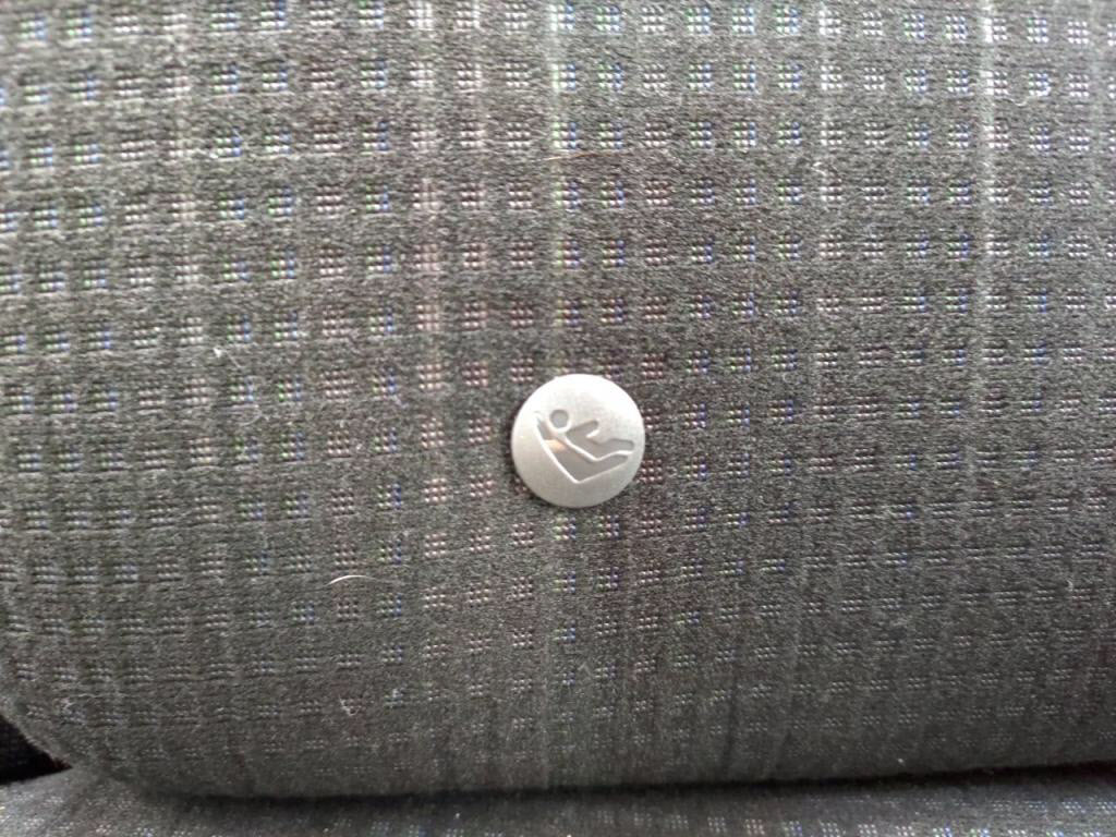 ヴィッツハイブリッドハイブリッドFの写真 24