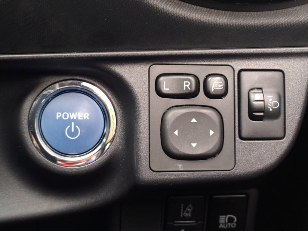 アクアSスタイルブラックの写真 14