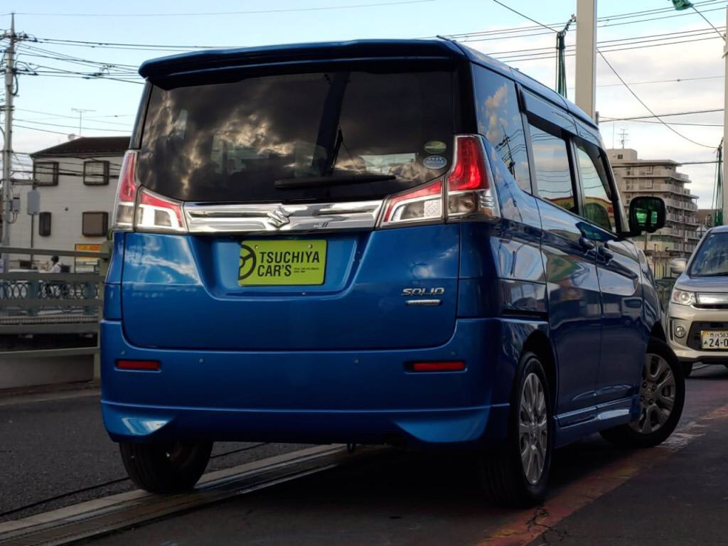 ソリオハイブリッドMZの写真 2