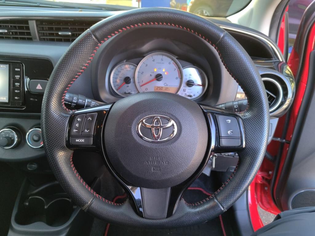 ヴィッツ５ＤＲＳ＿Ｇｓの写真 14