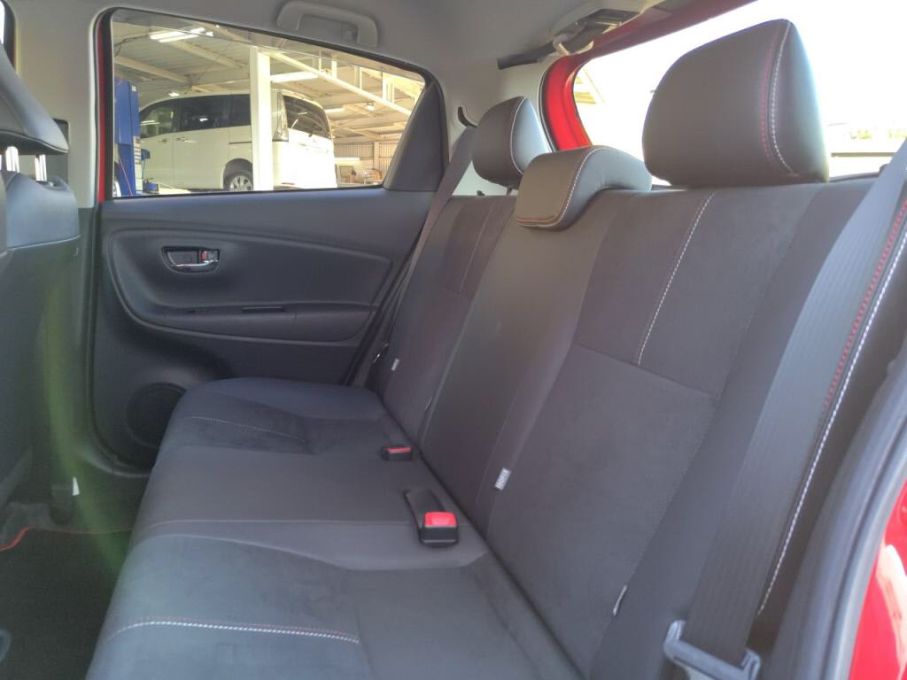 ヴィッツ５ＤＲＳ＿Ｇｓの写真 23