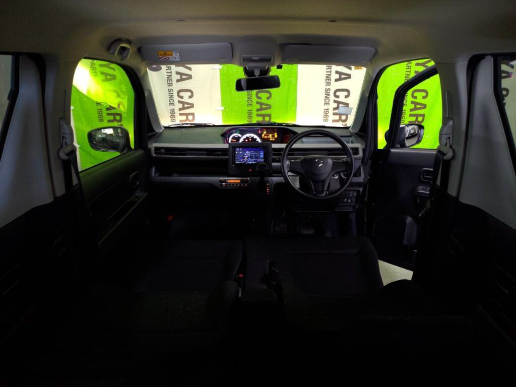 ワゴンＲハイブリッドＦＸの写真 3