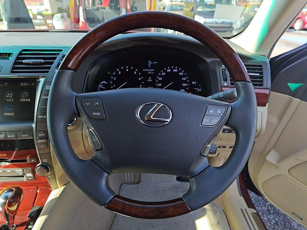 ＬＳハイブリッドＬＳ６００ｈの写真 17