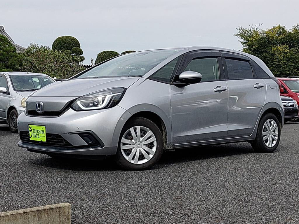 ホンダ　フィットハイブリッド　ｅＨＥＶベーシック