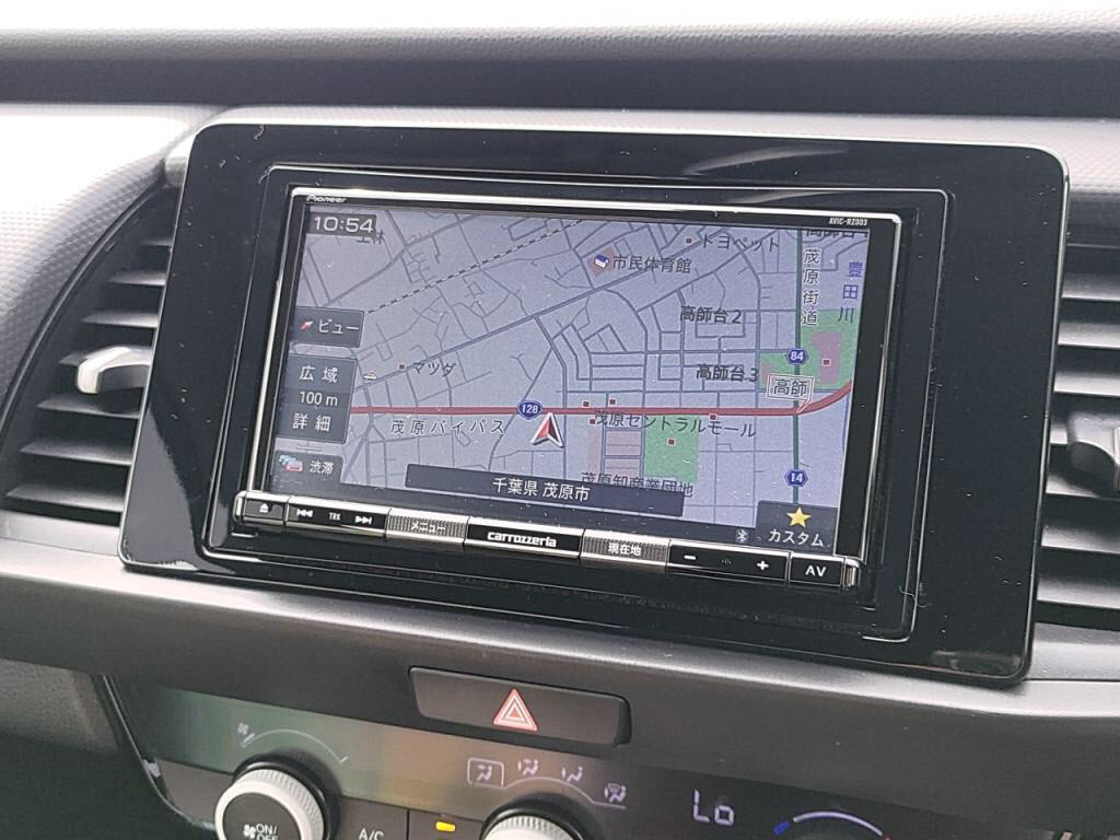 フィットハイブリッドｅＨＥＶベーシックの写真 17