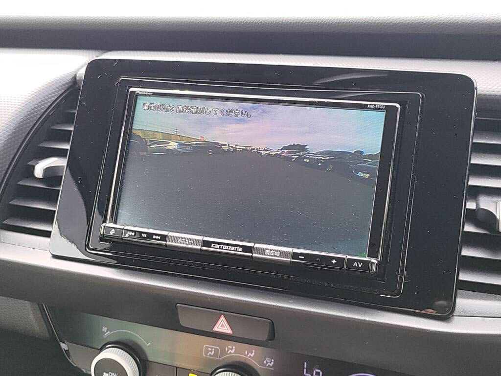 フィットハイブリッドｅＨＥＶベーシックの写真 18