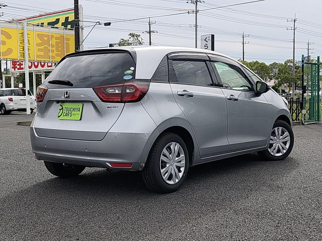 フィットハイブリッドｅＨＥＶベーシックの写真 2