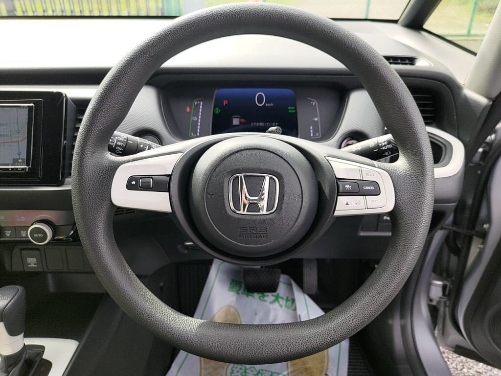 フィットハイブリッドｅＨＥＶベーシックの写真 20