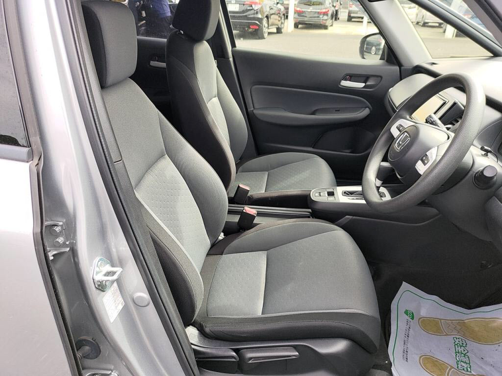 フィットハイブリッドｅＨＥＶベーシックの写真 21