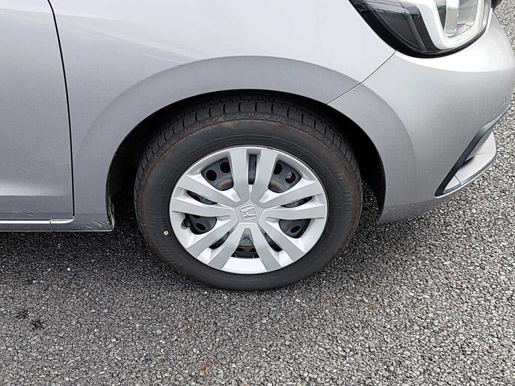 フィットハイブリッドｅＨＥＶベーシックの写真 30