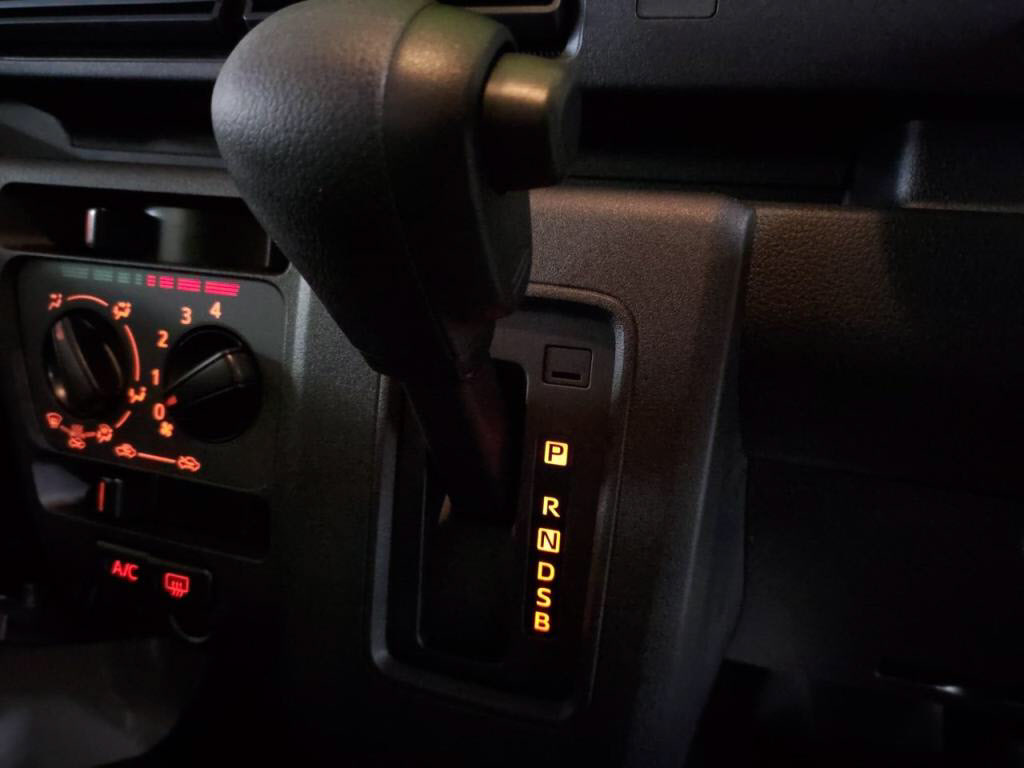 ハイゼットカーゴデラックスの写真 17