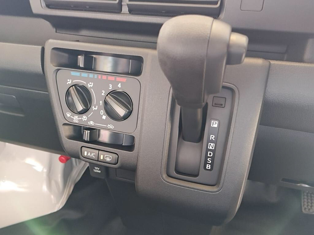 ハイゼットカーゴデラックスの写真 14