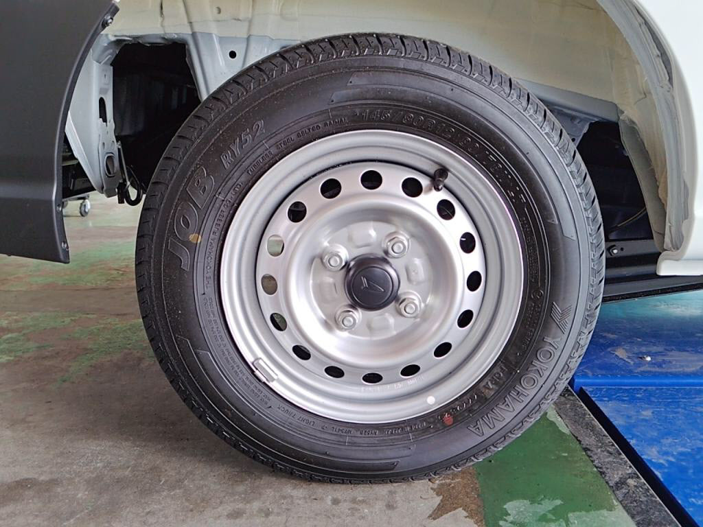 ハイゼットカーゴデラックスの写真 28