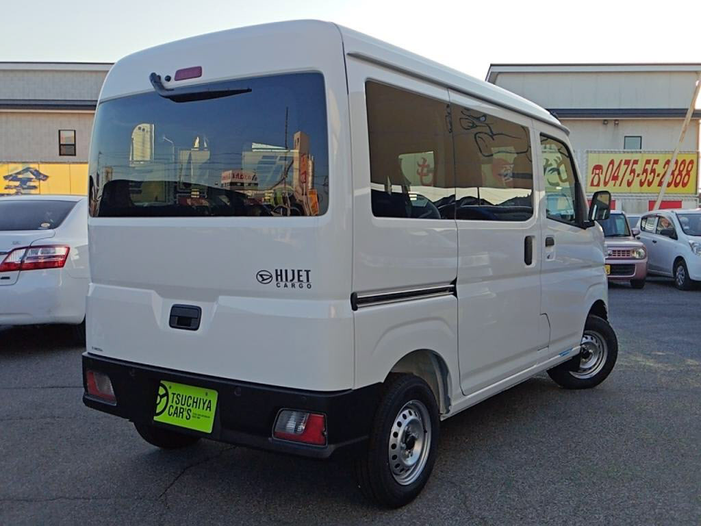ハイゼットカーゴデラックスの写真 2
