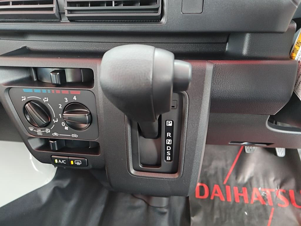 ハイゼットカーゴデラックスの写真 20