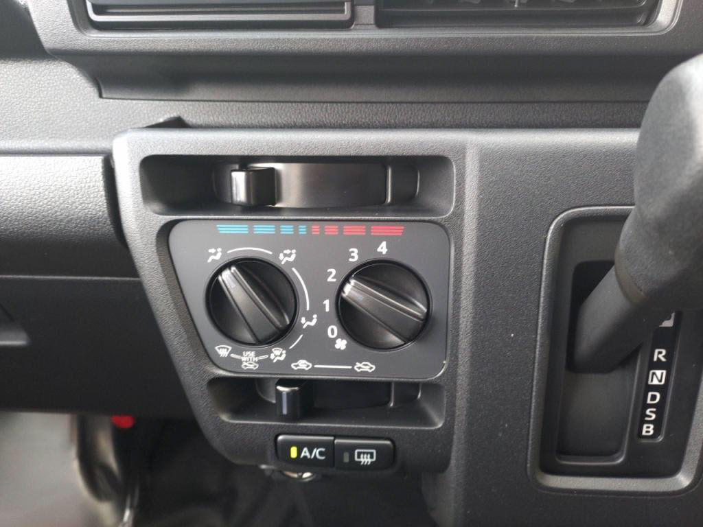 ハイゼットカーゴデラックスの写真 16