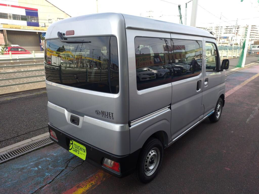 ハイゼットカーゴデラックスの写真 2