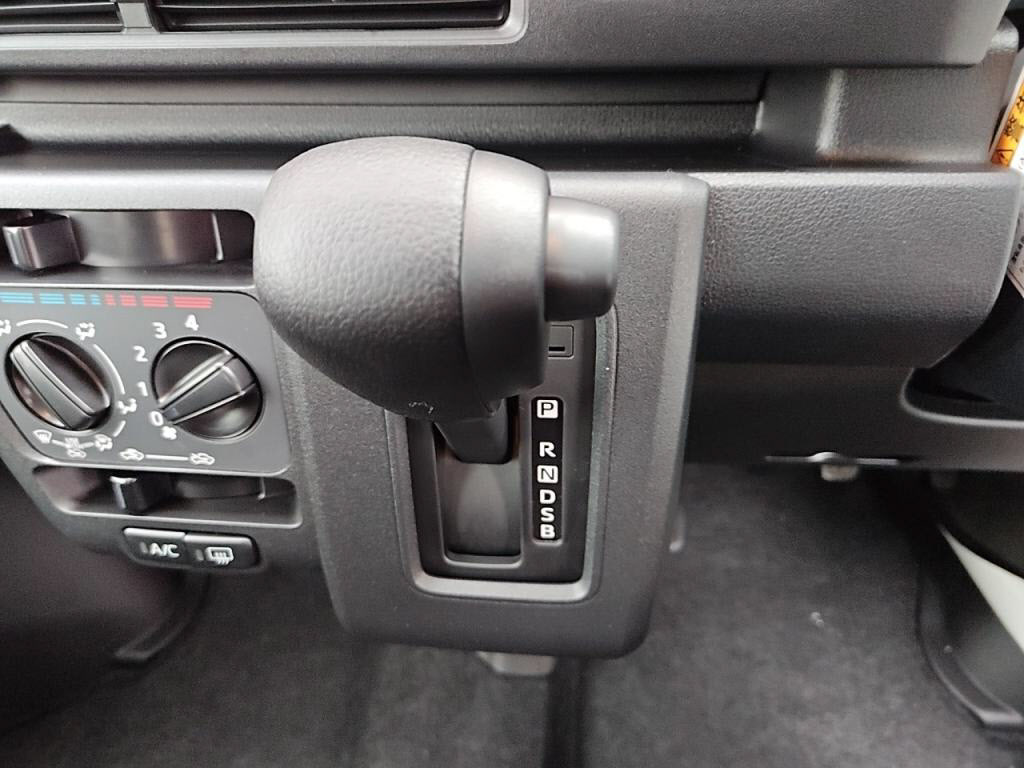 ハイゼットカーゴクルーズターボの写真 15