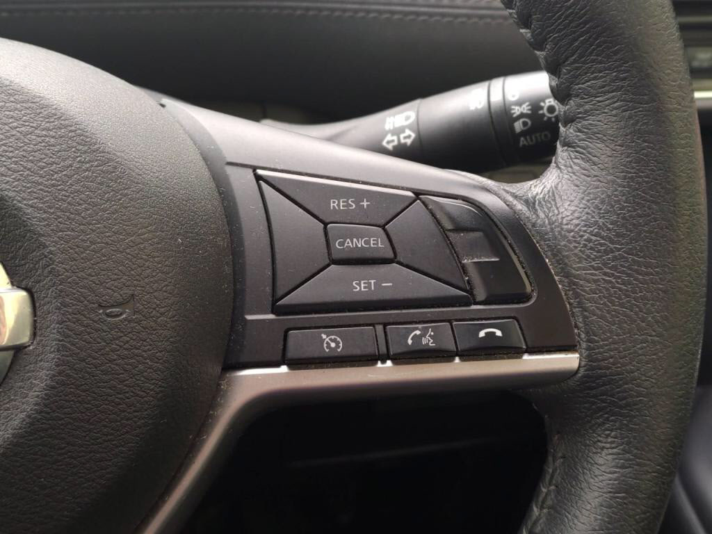 セレナハイウェイスターＶの写真 14