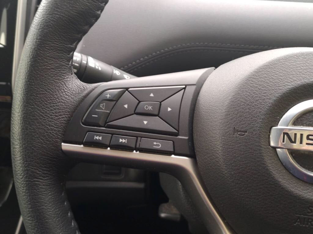 セレナハイウェイスターＶの写真 15