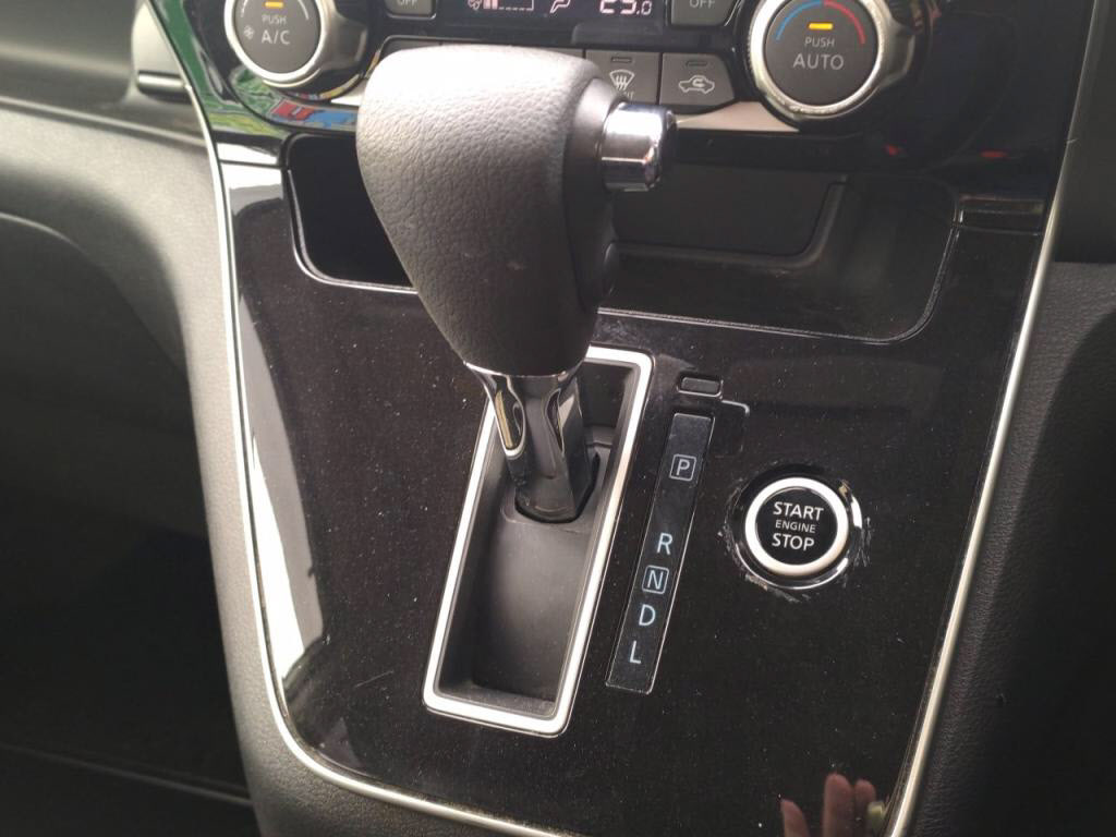 セレナハイウェイスターＶの写真 19