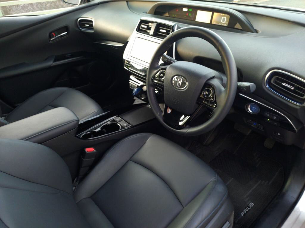 プリウスAツーリングセレクションの写真 3