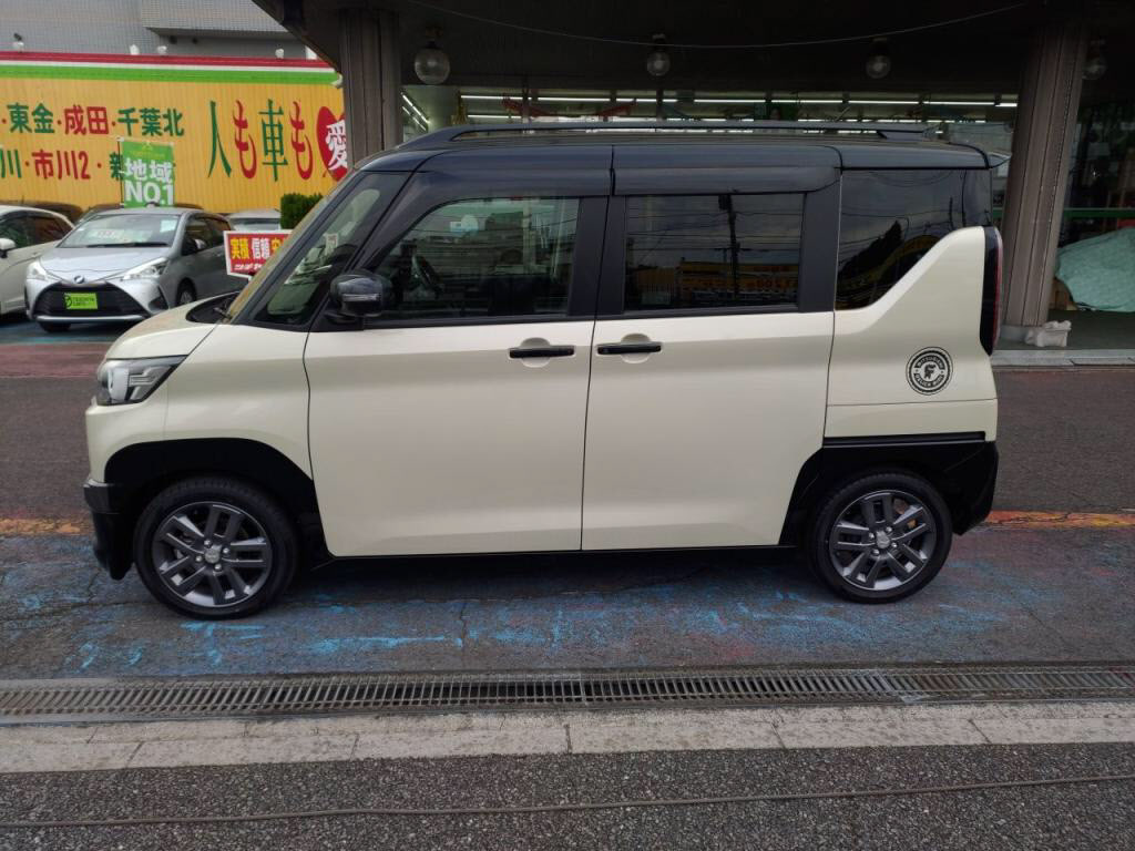 デリカミニＴプレミアムの写真 12