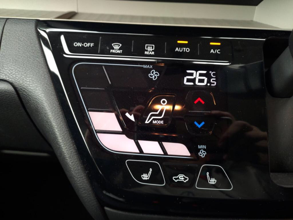 デリカミニＴプレミアムの写真 17