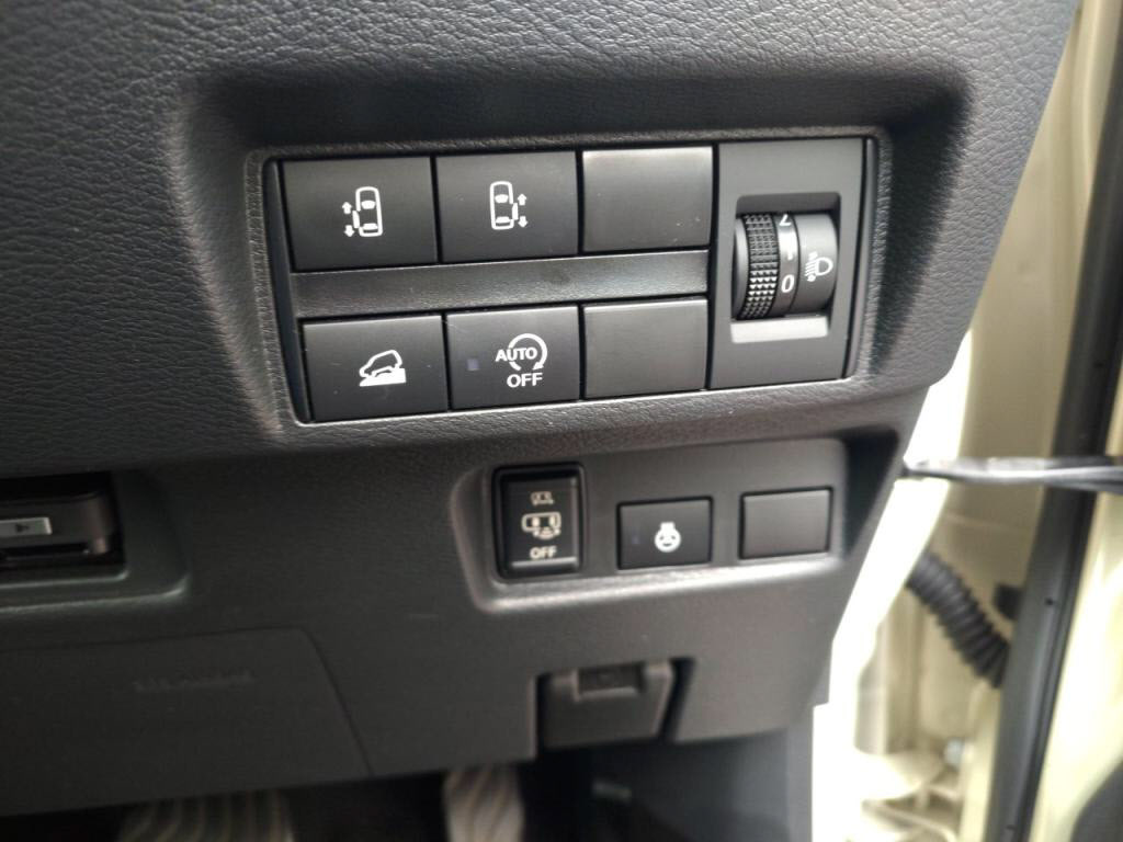 デリカミニＴプレミアムの写真 18