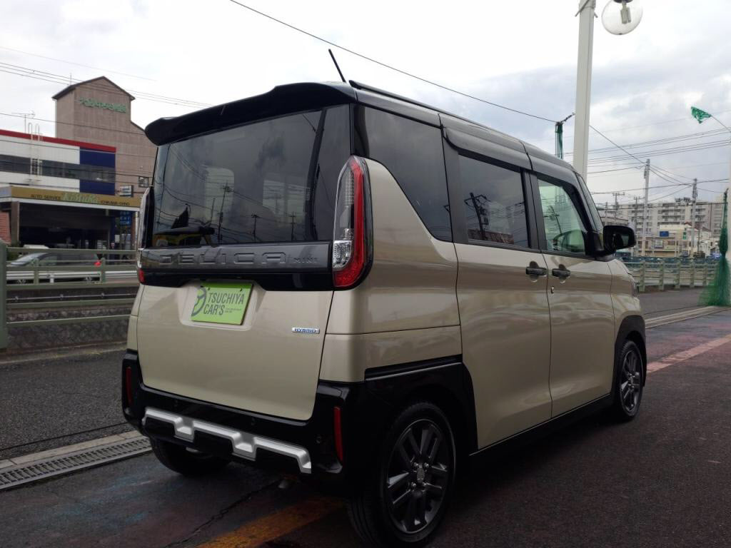 デリカミニＴプレミアムの写真 2