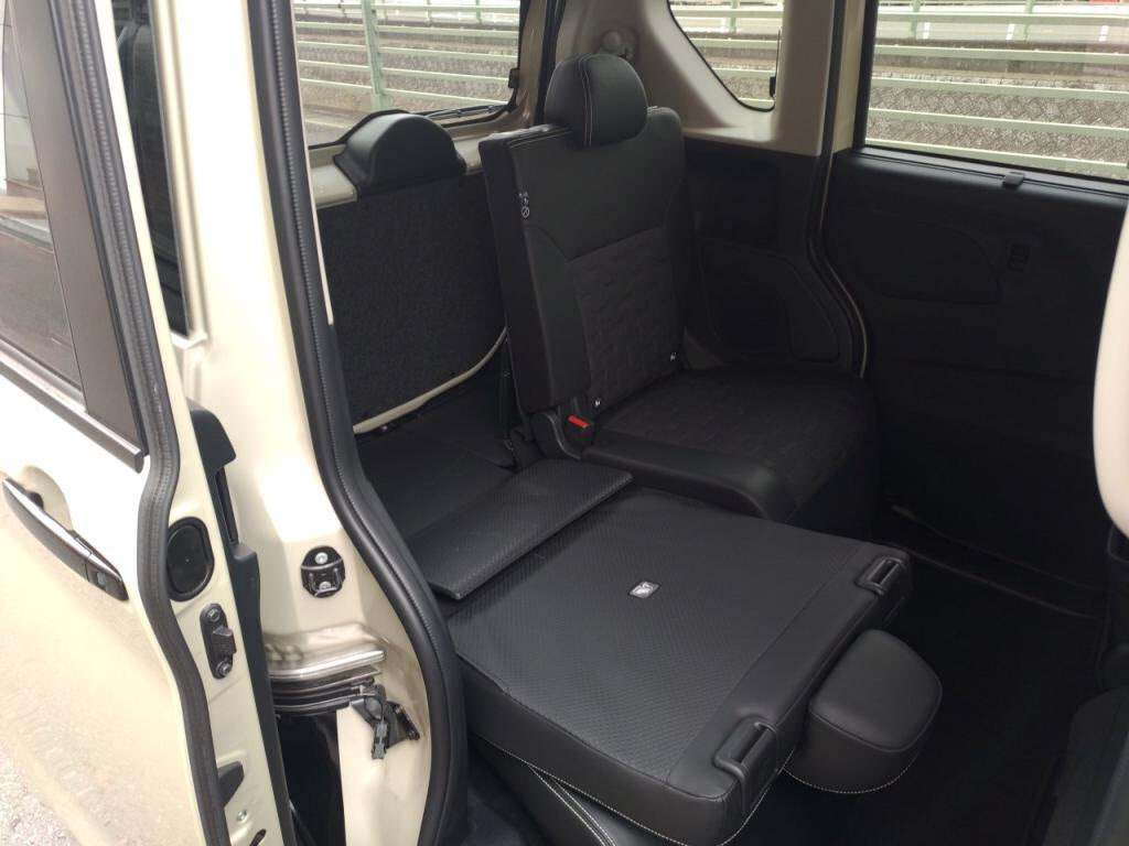 デリカミニＴプレミアムの写真 26