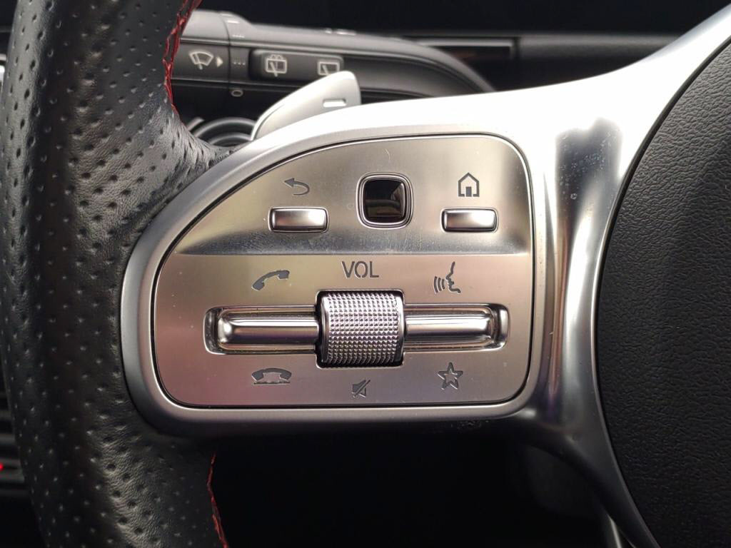 ベンツＧＬＡクラスＧＬＡ２００ｄ＿４マチックＡＭＧラインの写真 15