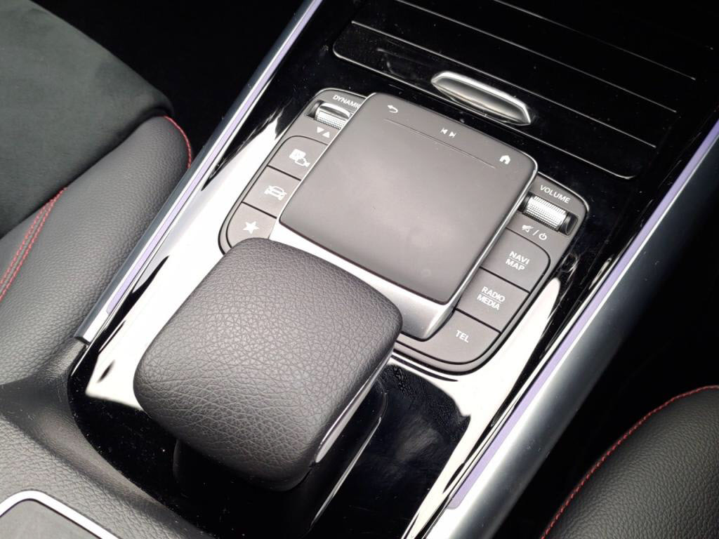 ベンツＧＬＡクラスＧＬＡ２００ｄ＿４マチックＡＭＧラインの写真 20