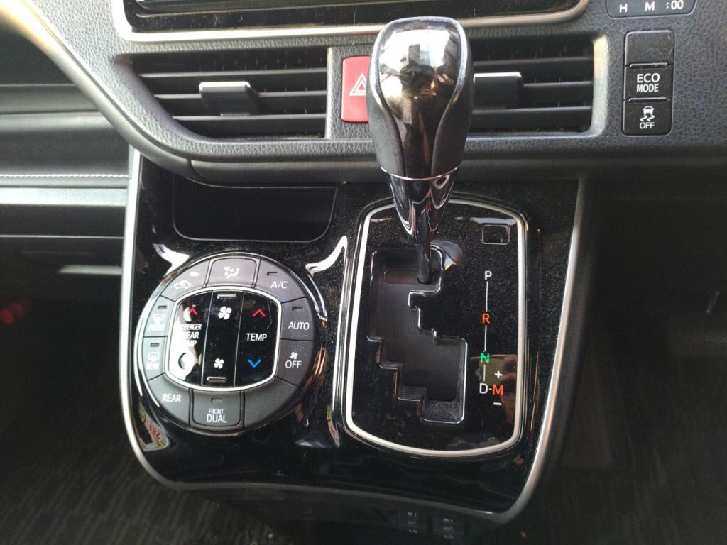 エスクァイアＧｉの写真 17